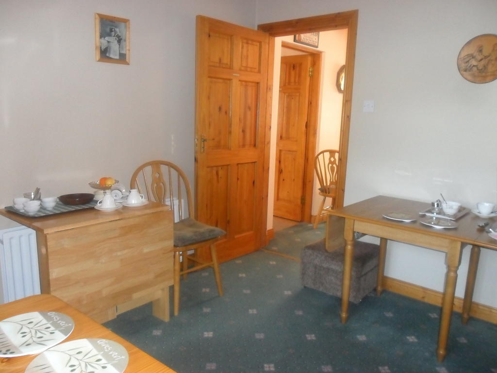 Glen House Room Only Accommodation 욜 외부 사진